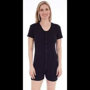 🌟 Black Short Sleeve Pyjama Onesie